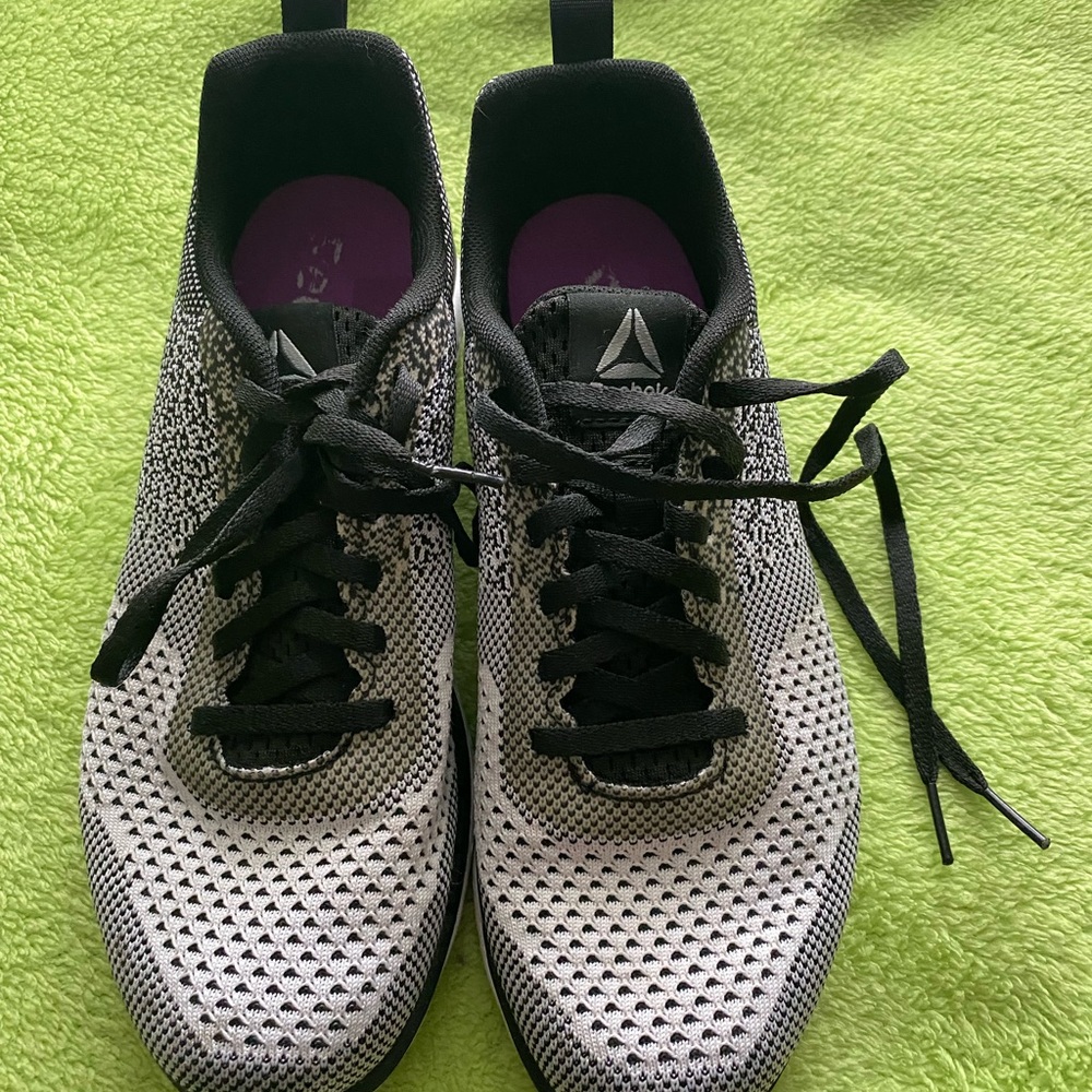 Reebok women’s athletic shoes size 7